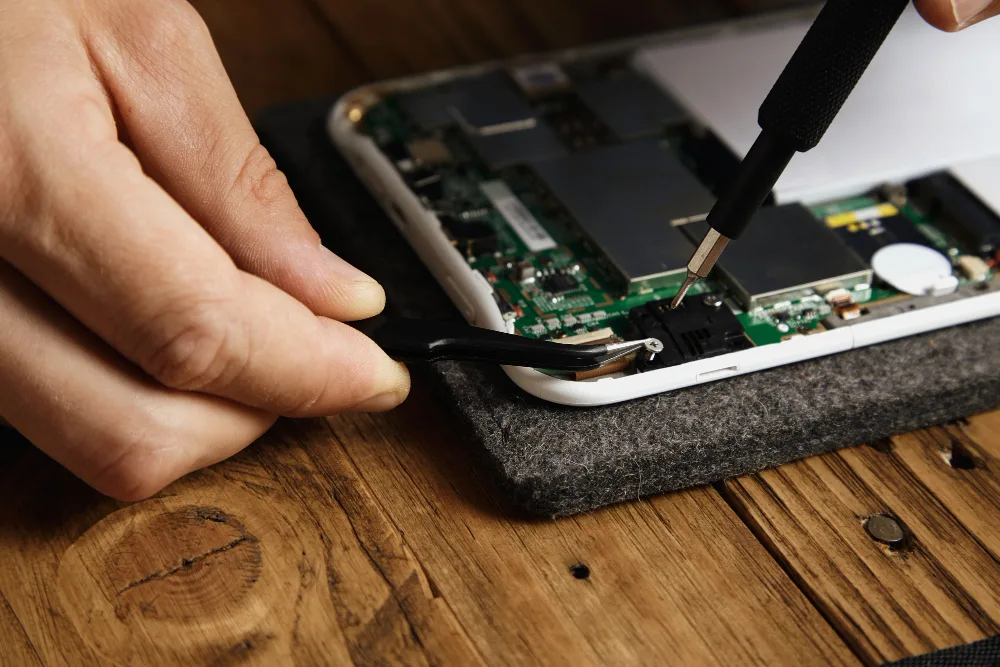 Comprehensive Tablet Repair Services - 世界杯半决赛战况